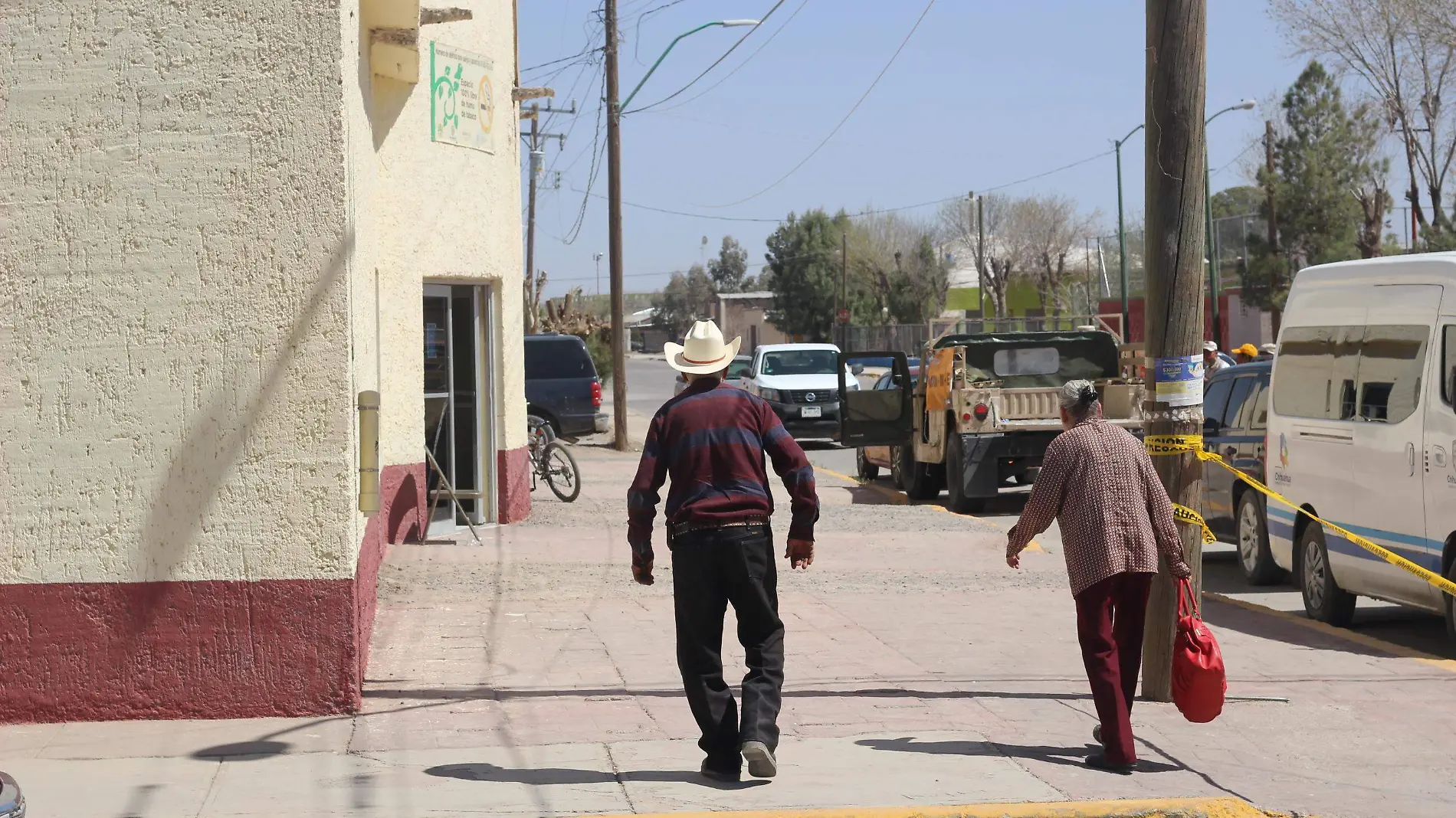 Haboitants de la jOSEFA SE NEWGARTON A MOSTRAR SU ROISTRO